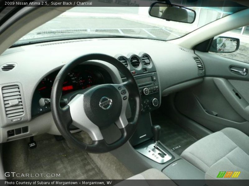Super Black / Charcoal 2009 Nissan Altima 2.5