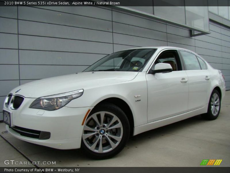 Alpine White / Natural Brown 2010 BMW 5 Series 535i xDrive Sedan
