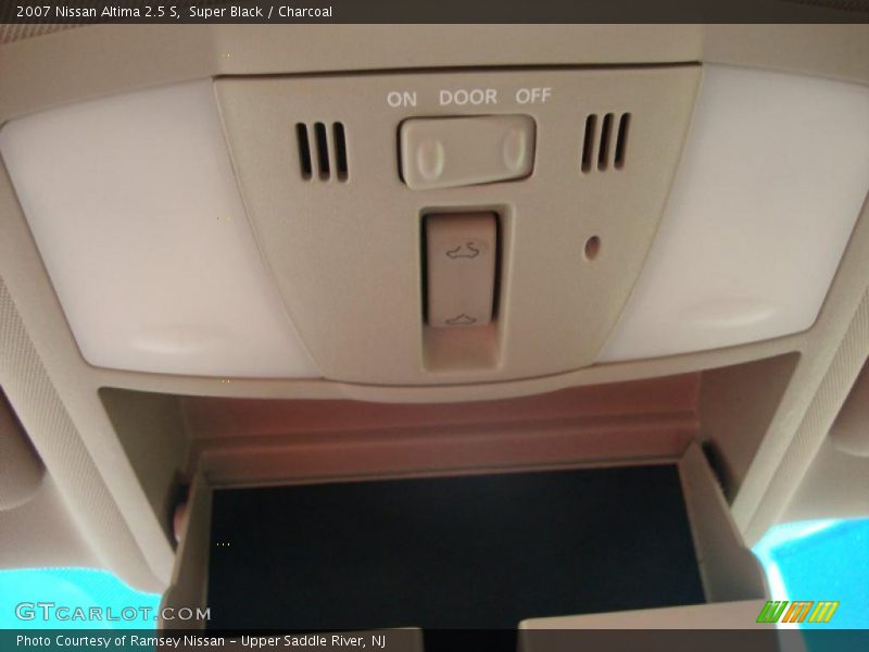Super Black / Charcoal 2007 Nissan Altima 2.5 S