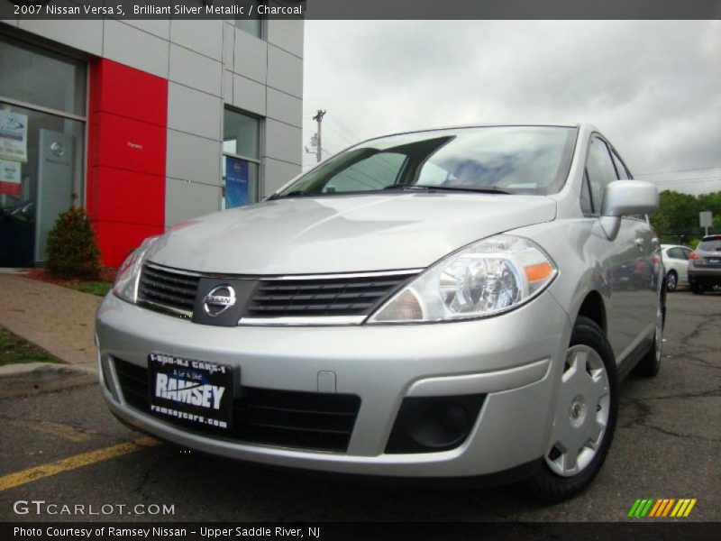 Brilliant Silver Metallic / Charcoal 2007 Nissan Versa S