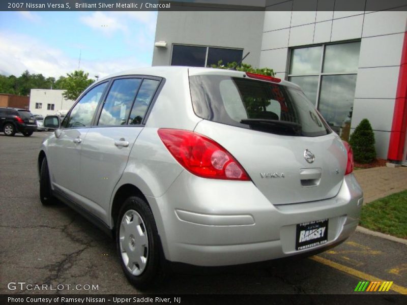 Brilliant Silver Metallic / Charcoal 2007 Nissan Versa S