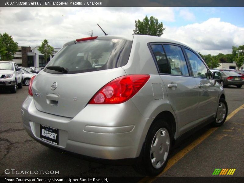 Brilliant Silver Metallic / Charcoal 2007 Nissan Versa S