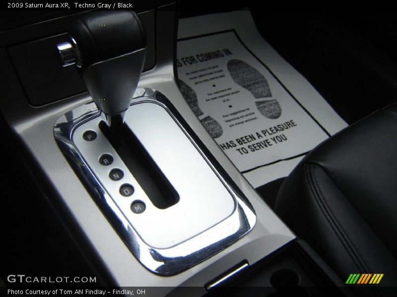 Techno Gray / Black 2009 Saturn Aura XR