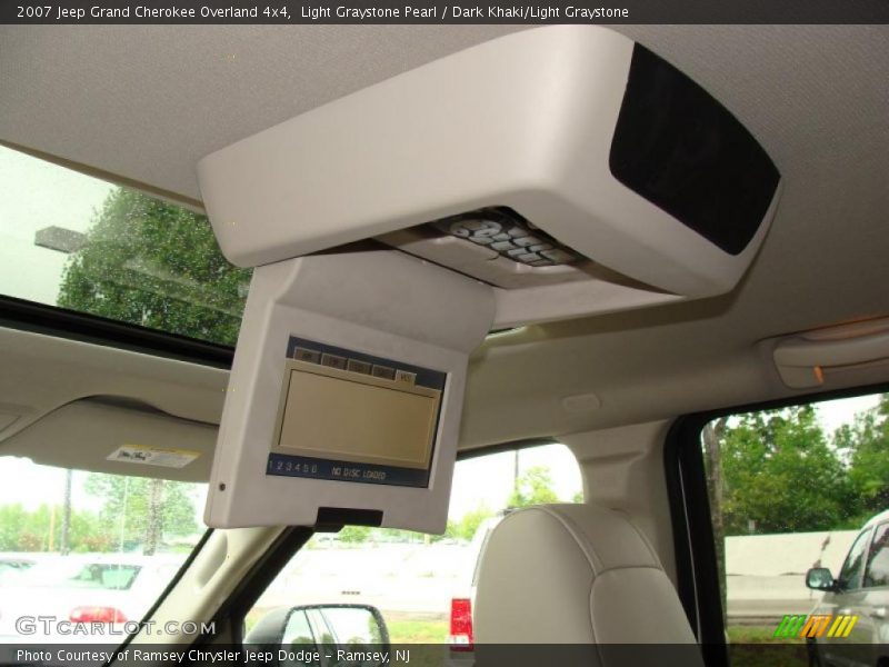 Light Graystone Pearl / Dark Khaki/Light Graystone 2007 Jeep Grand Cherokee Overland 4x4