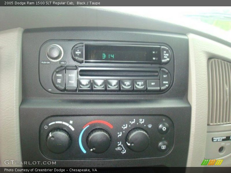 Black / Taupe 2005 Dodge Ram 1500 SLT Regular Cab