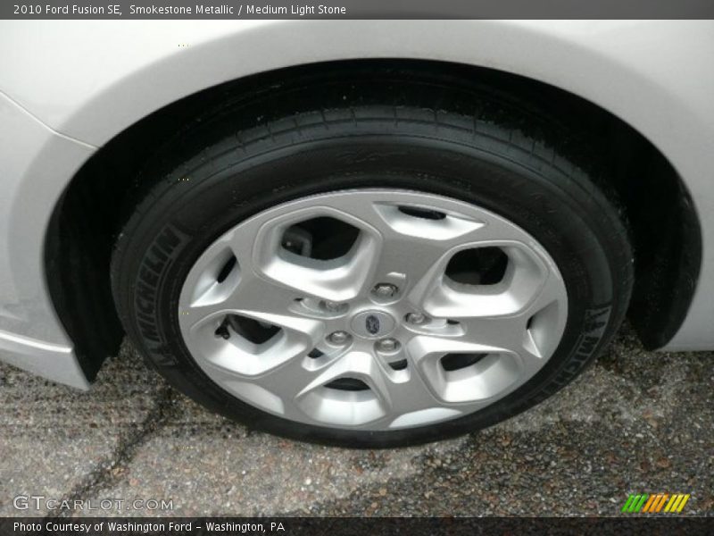 Smokestone Metallic / Medium Light Stone 2010 Ford Fusion SE