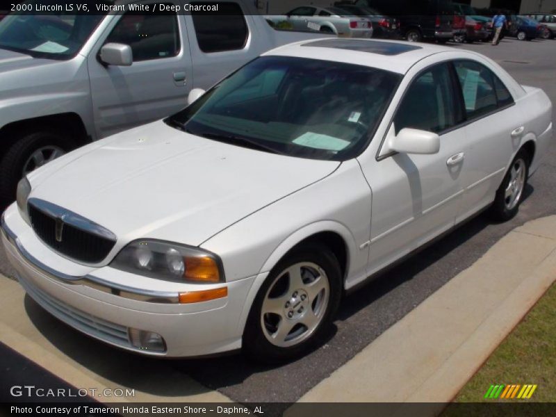 Vibrant White / Deep Charcoal 2000 Lincoln LS V6