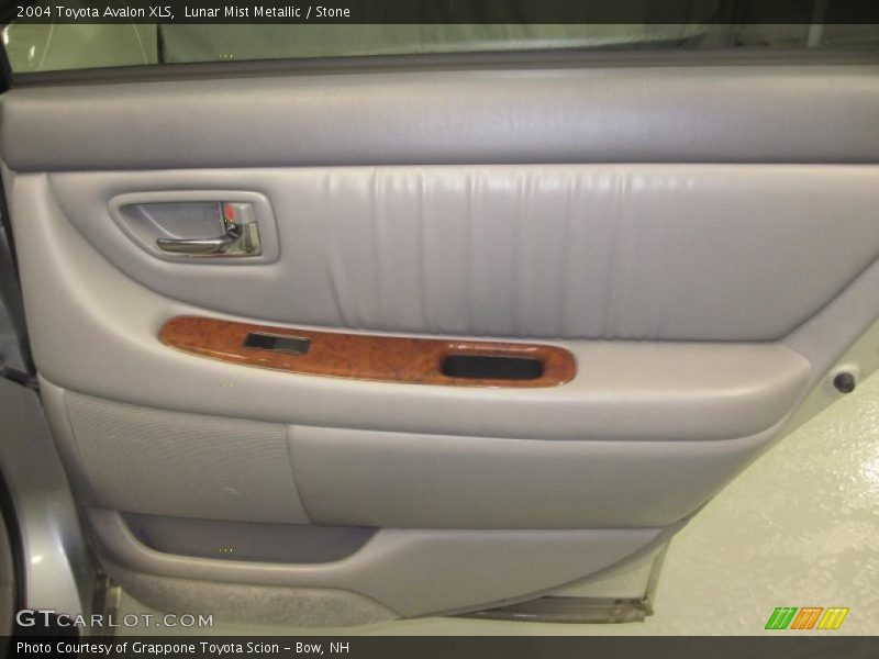 Lunar Mist Metallic / Stone 2004 Toyota Avalon XLS