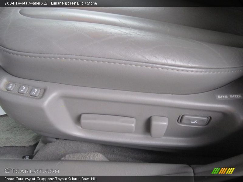 Lunar Mist Metallic / Stone 2004 Toyota Avalon XLS