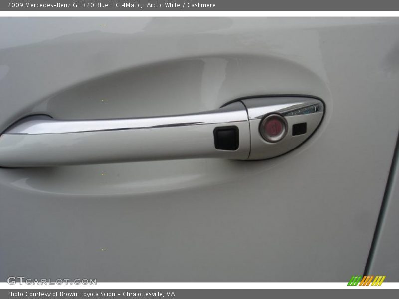 Arctic White / Cashmere 2009 Mercedes-Benz GL 320 BlueTEC 4Matic