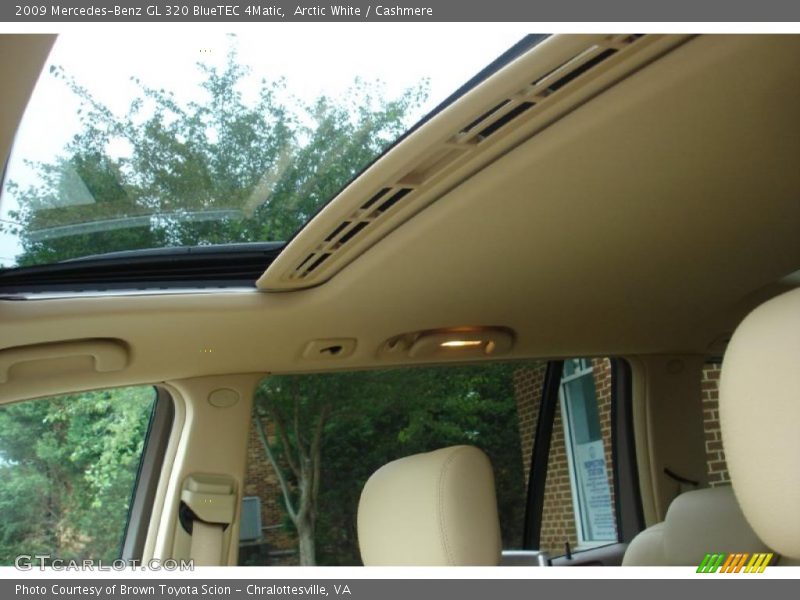 Arctic White / Cashmere 2009 Mercedes-Benz GL 320 BlueTEC 4Matic