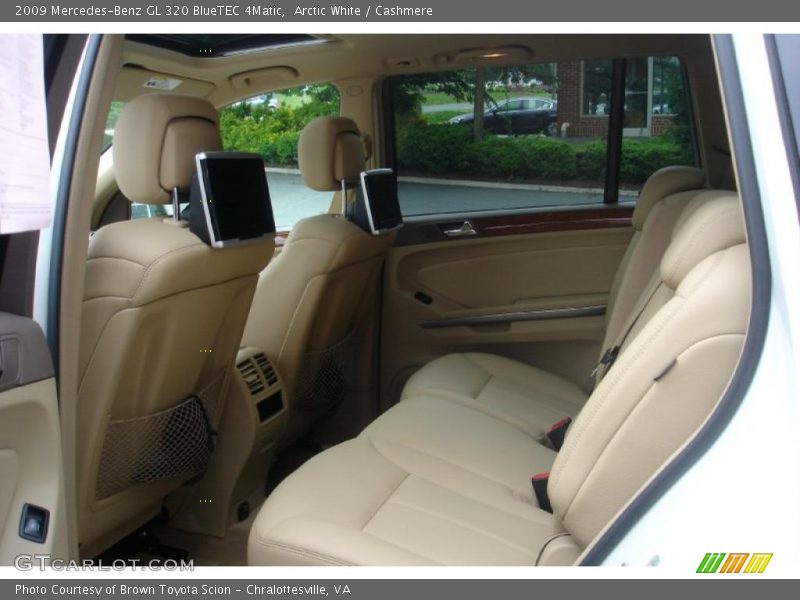 Arctic White / Cashmere 2009 Mercedes-Benz GL 320 BlueTEC 4Matic