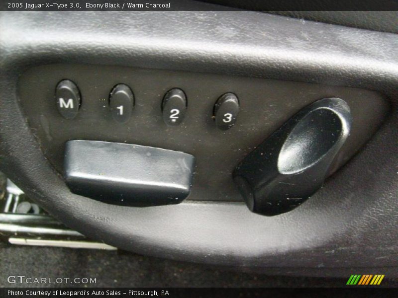 Ebony Black / Warm Charcoal 2005 Jaguar X-Type 3.0