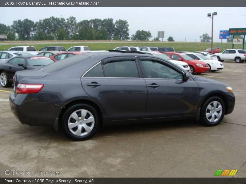 Magnetic Gray Metallic / Ash 2009 Toyota Camry LE