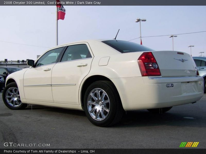 Cool Vanilla White / Dark Slate Gray 2008 Chrysler 300 Limited