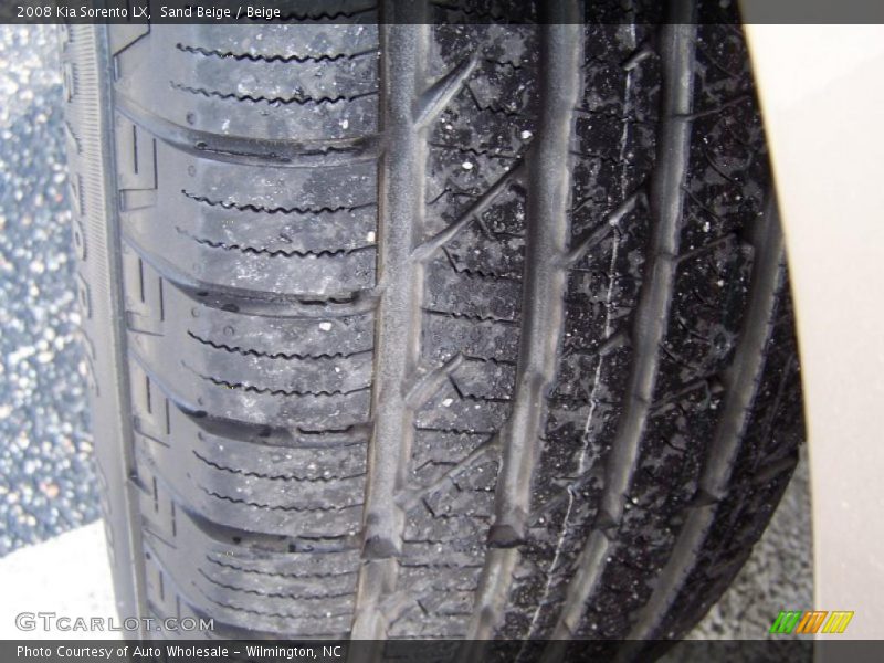 Sand Beige / Beige 2008 Kia Sorento LX