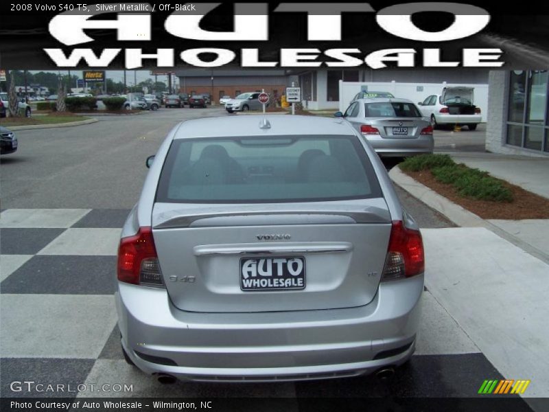 Silver Metallic / Off-Black 2008 Volvo S40 T5