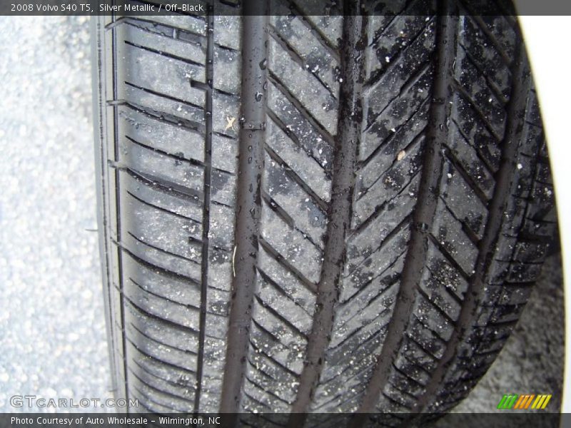 Silver Metallic / Off-Black 2008 Volvo S40 T5