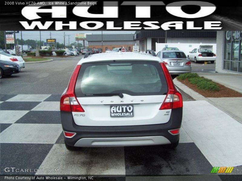 Ice White / Sandstone Beige 2008 Volvo XC70 AWD