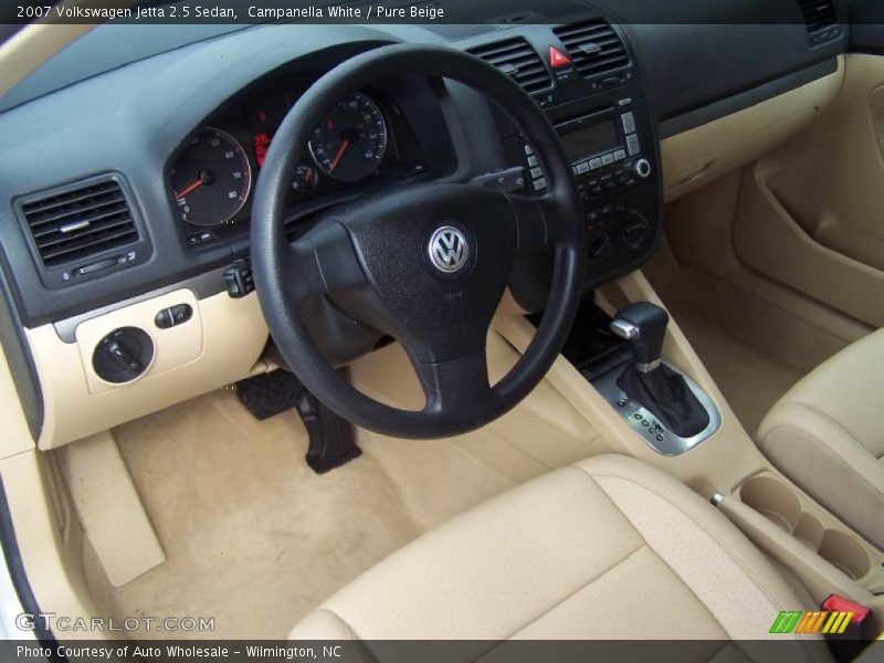 Campanella White / Pure Beige 2007 Volkswagen Jetta 2.5 Sedan