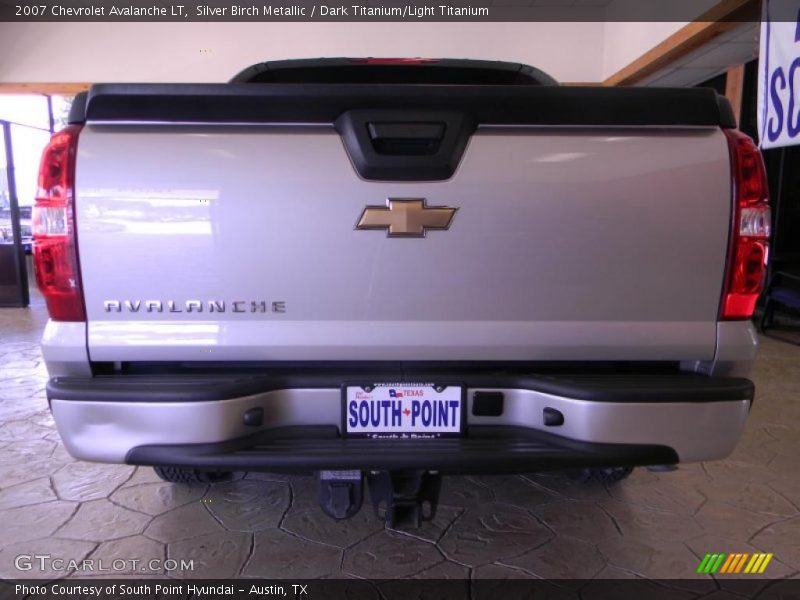 Silver Birch Metallic / Dark Titanium/Light Titanium 2007 Chevrolet Avalanche LT