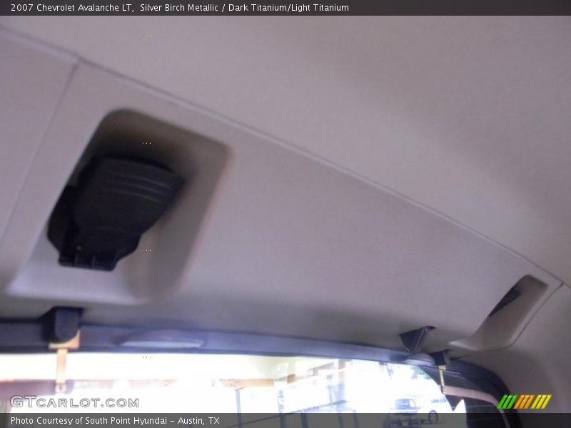 Silver Birch Metallic / Dark Titanium/Light Titanium 2007 Chevrolet Avalanche LT