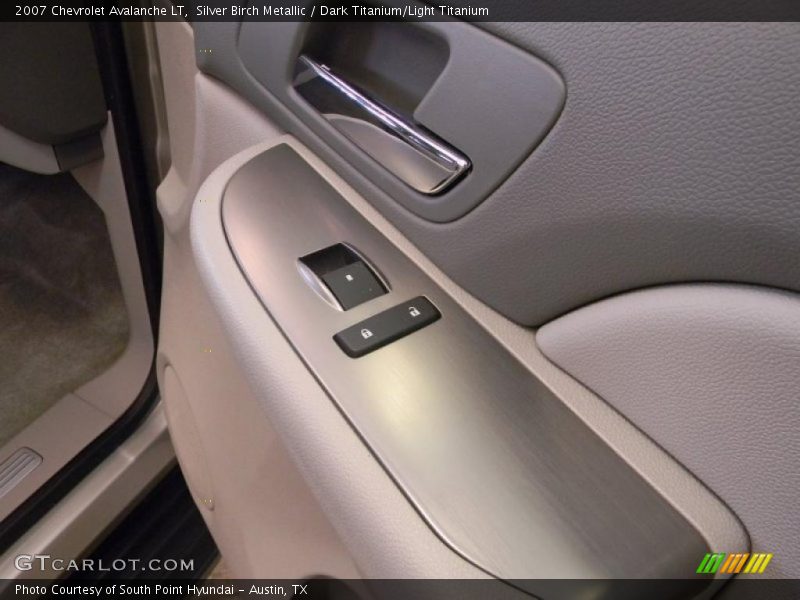 Silver Birch Metallic / Dark Titanium/Light Titanium 2007 Chevrolet Avalanche LT