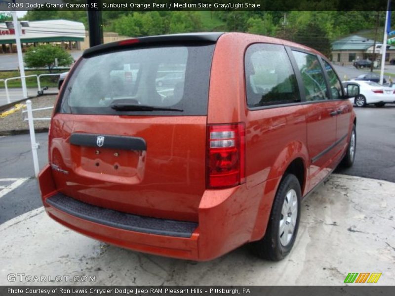 Sunburst Orange Pearl / Medium Slate Gray/Light Shale 2008 Dodge Grand Caravan SE