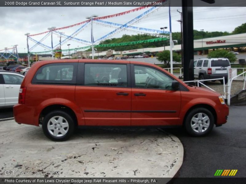 Sunburst Orange Pearl / Medium Slate Gray/Light Shale 2008 Dodge Grand Caravan SE