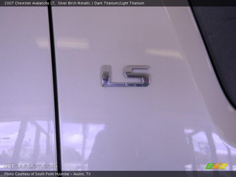 Silver Birch Metallic / Dark Titanium/Light Titanium 2007 Chevrolet Avalanche LT