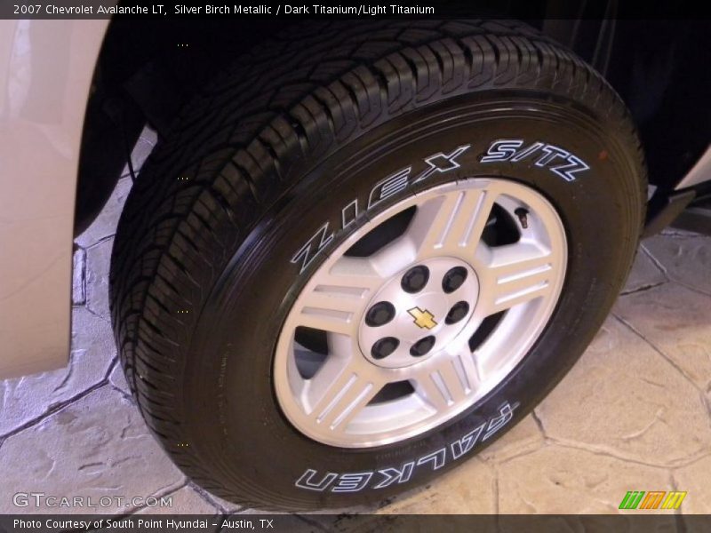 Silver Birch Metallic / Dark Titanium/Light Titanium 2007 Chevrolet Avalanche LT