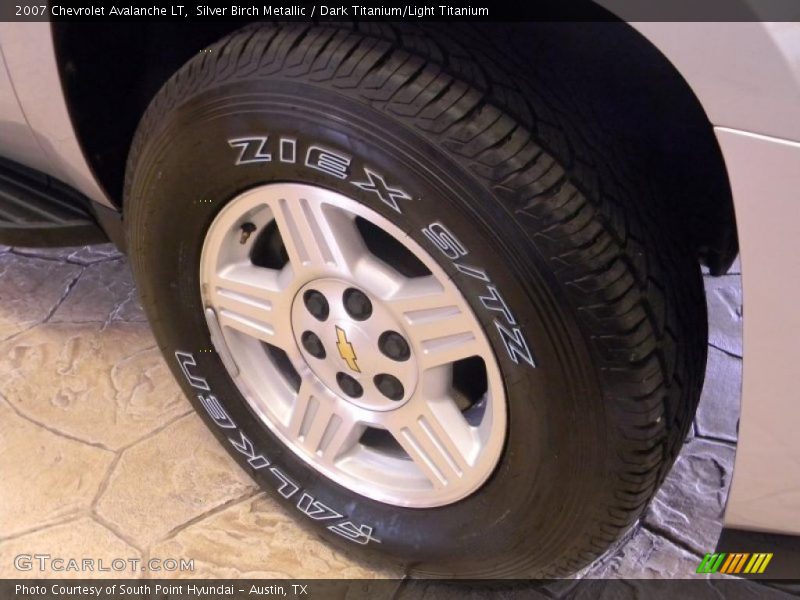 Silver Birch Metallic / Dark Titanium/Light Titanium 2007 Chevrolet Avalanche LT