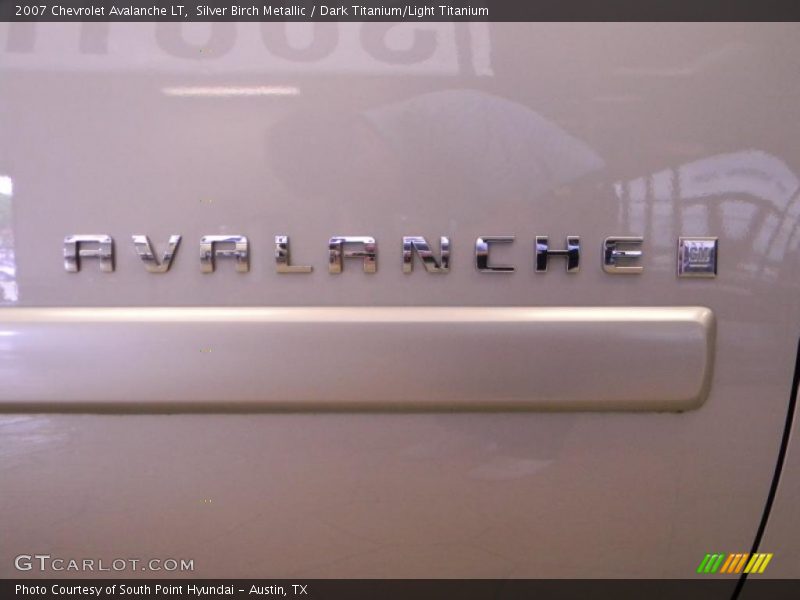 Silver Birch Metallic / Dark Titanium/Light Titanium 2007 Chevrolet Avalanche LT