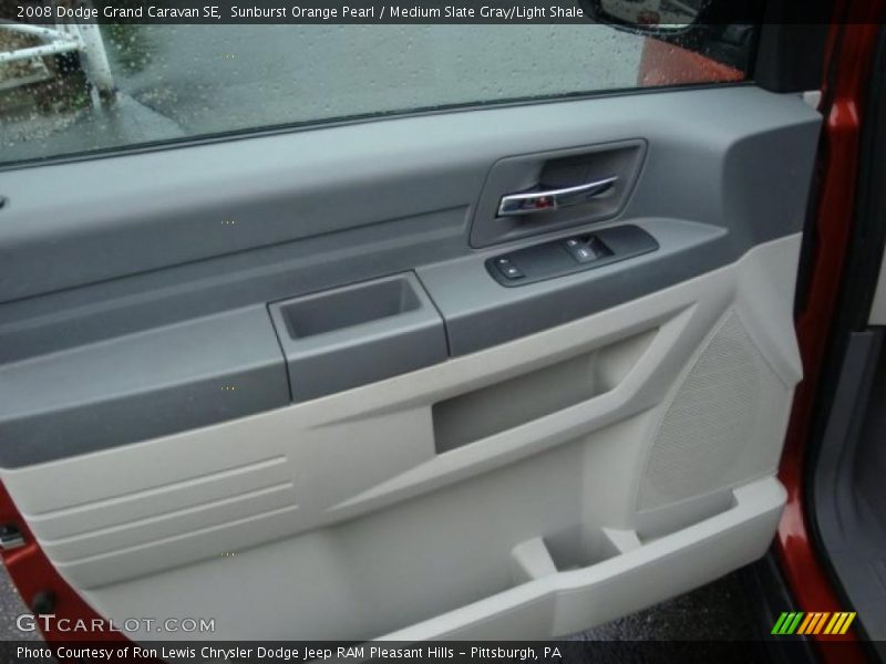 Sunburst Orange Pearl / Medium Slate Gray/Light Shale 2008 Dodge Grand Caravan SE