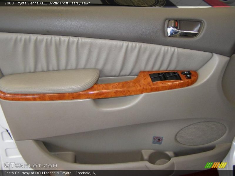 Arctic Frost Pearl / Fawn 2008 Toyota Sienna XLE