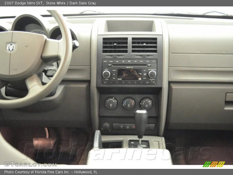 Stone White / Dark Slate Gray 2007 Dodge Nitro SXT