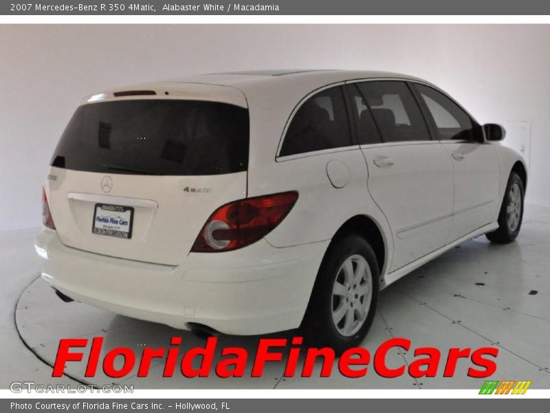 Alabaster White / Macadamia 2007 Mercedes-Benz R 350 4Matic
