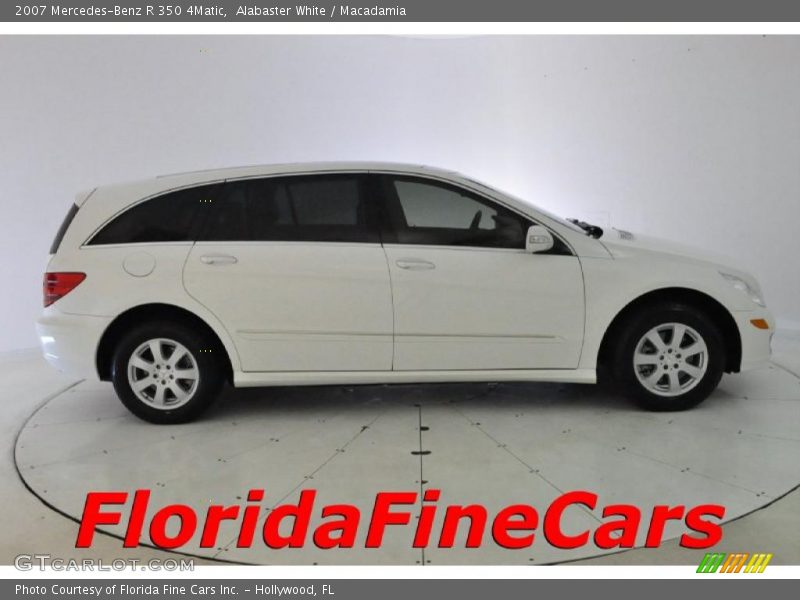Alabaster White / Macadamia 2007 Mercedes-Benz R 350 4Matic