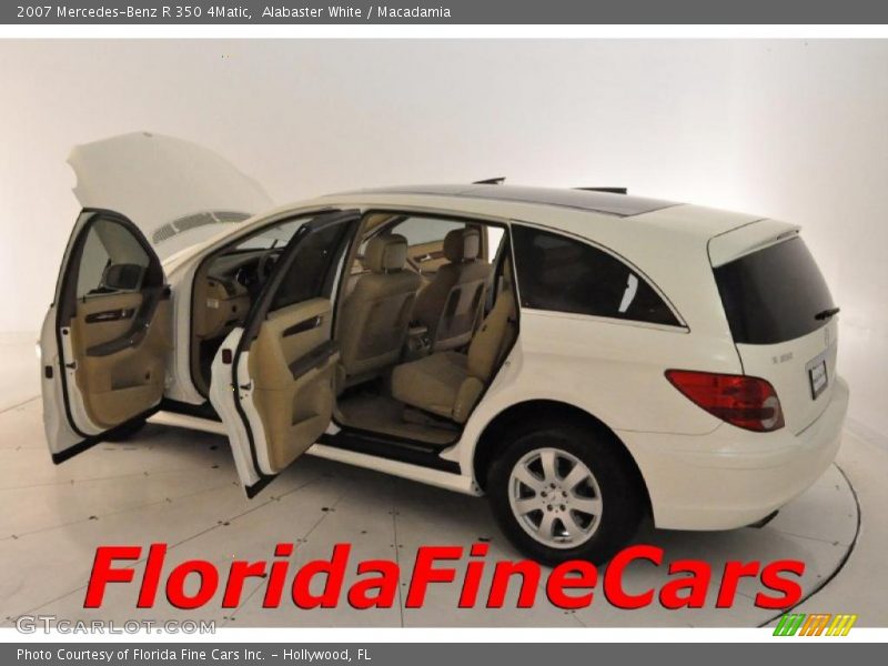 Alabaster White / Macadamia 2007 Mercedes-Benz R 350 4Matic