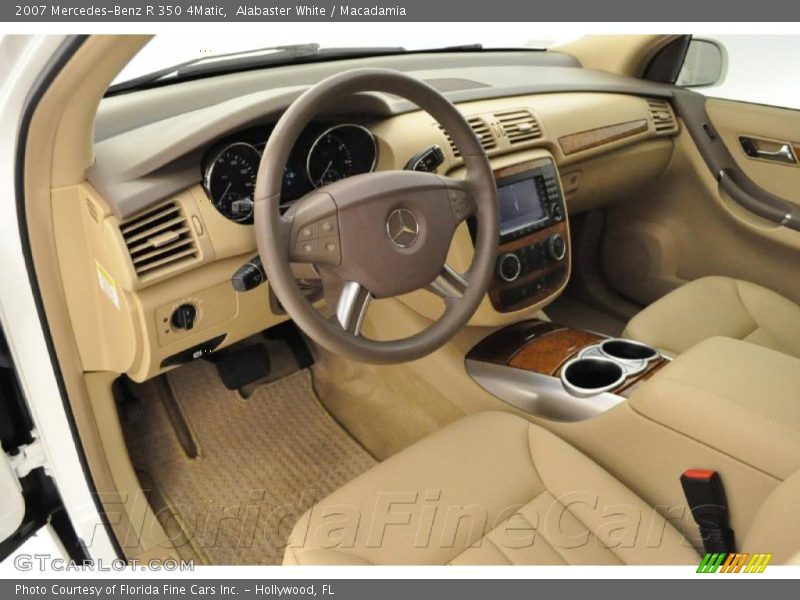 Alabaster White / Macadamia 2007 Mercedes-Benz R 350 4Matic