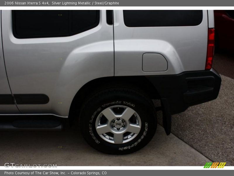 Silver Lightning Metallic / Steel/Graphite 2006 Nissan Xterra S 4x4