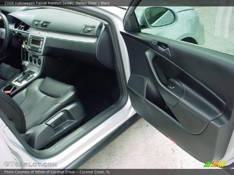 Reflex Silver / Black 2008 Volkswagen Passat Komfort Sedan