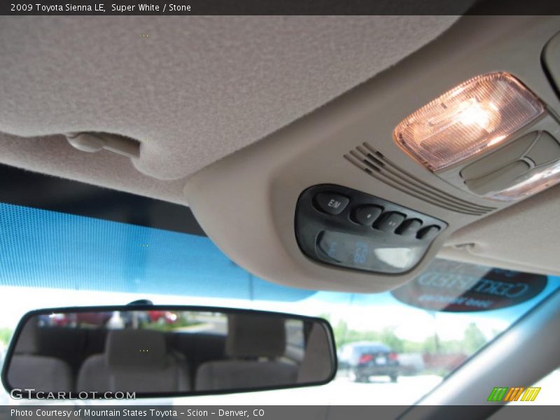 Super White / Stone 2009 Toyota Sienna LE
