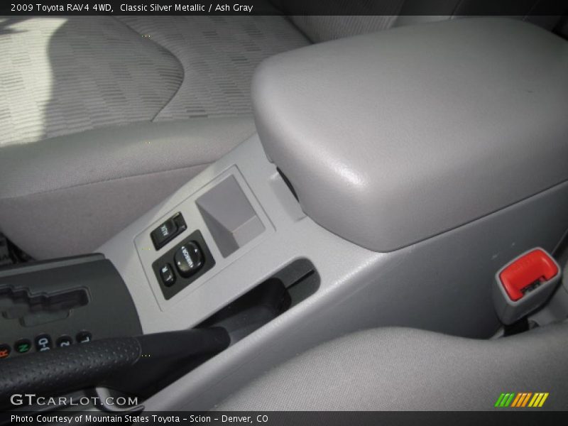 Classic Silver Metallic / Ash Gray 2009 Toyota RAV4 4WD