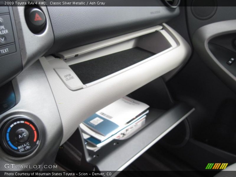 Classic Silver Metallic / Ash Gray 2009 Toyota RAV4 4WD