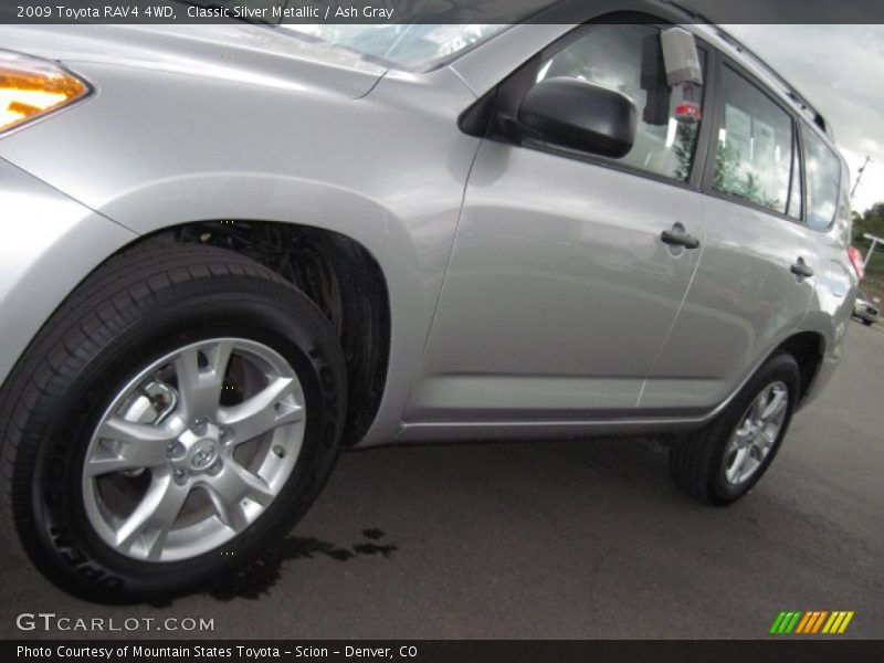 Classic Silver Metallic / Ash Gray 2009 Toyota RAV4 4WD