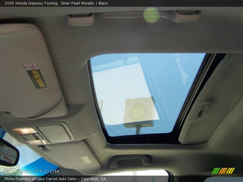 Silver Pearl Metallic / Black 2005 Honda Odyssey Touring