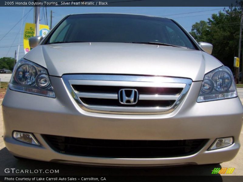 Silver Pearl Metallic / Black 2005 Honda Odyssey Touring