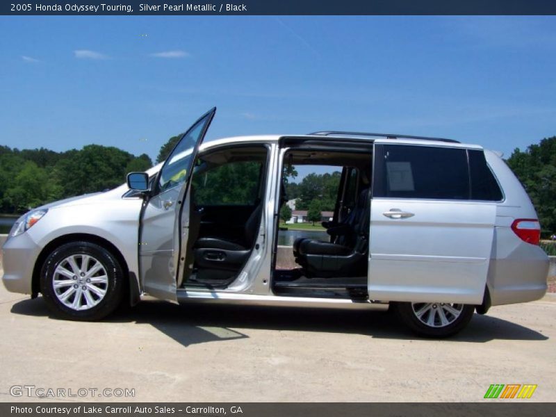 Silver Pearl Metallic / Black 2005 Honda Odyssey Touring
