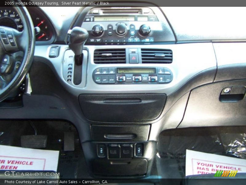 Silver Pearl Metallic / Black 2005 Honda Odyssey Touring